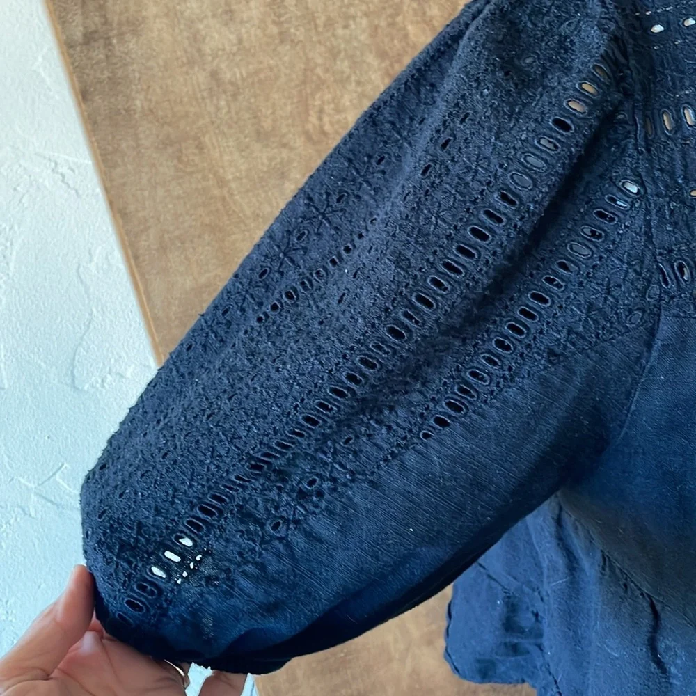 Old Navy black Eyelet Peasant Blouse